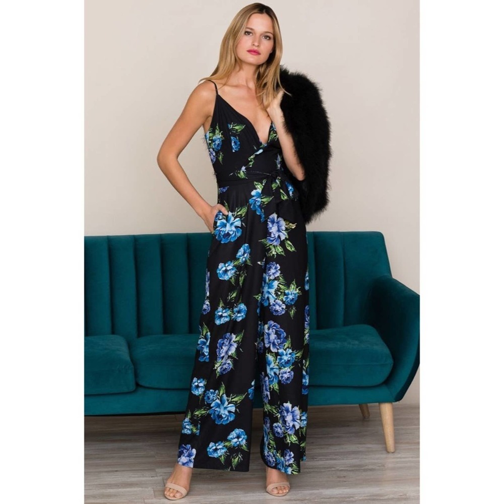 Anthropologie Yumi Kim Black Jumpsuit Blue Floral Printed Sleeveless Belted XXSP
